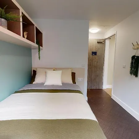 Tranquil Private Bedrooms At Twerton Mill In Bath Exterior photo