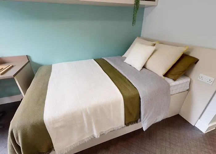 Tranquil Private Bedrooms At Twerton Mill In Bath