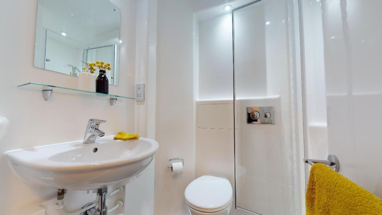 Tranquil Private Bedrooms At Twerton Mill In Apartamento
