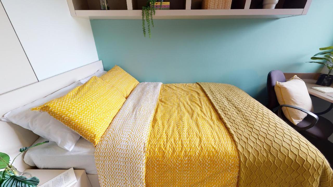 Apartamento Tranquil Private Bedrooms At Twerton Mill In
