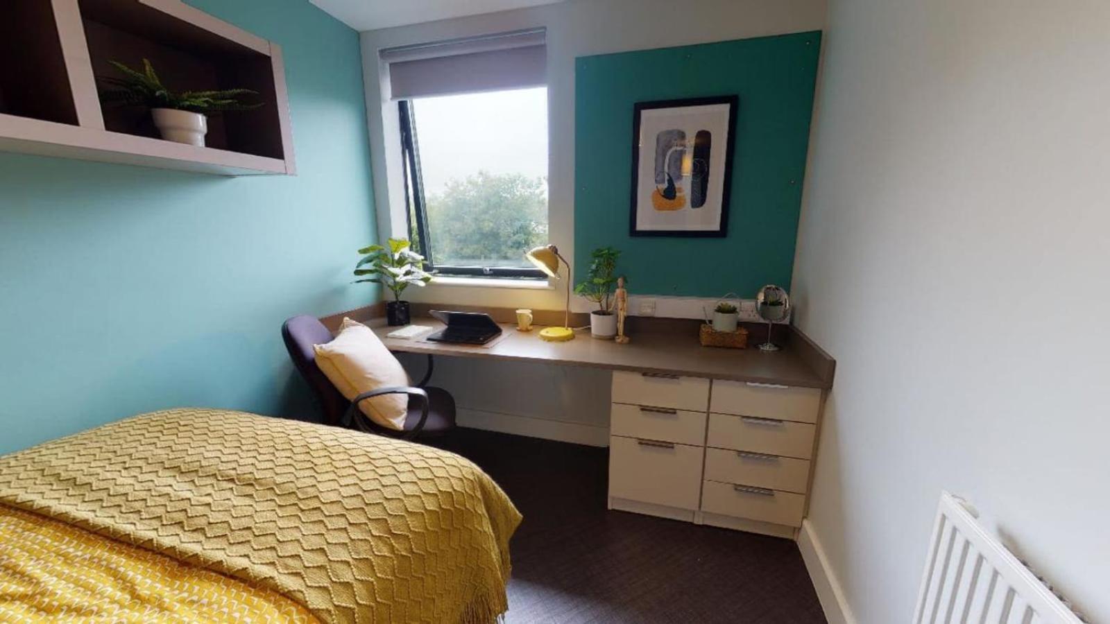 Apartamento Tranquil Private Bedrooms At Twerton Mill In